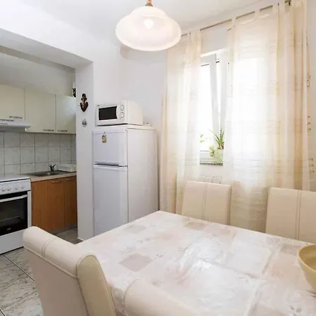 In 39070 Apartment Crikvenica