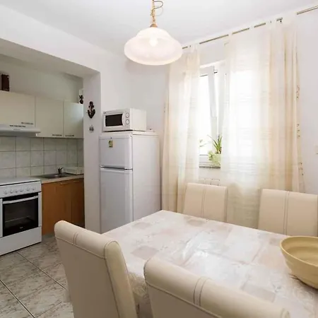 In 39070 Apartment